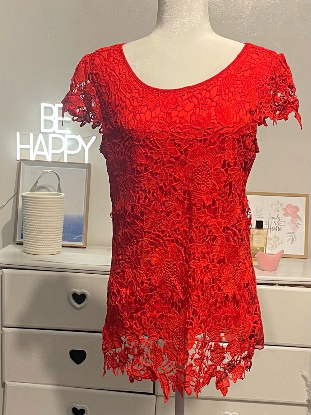 Simply Irresistible Red Lace Short Sleeve Scoop Neck Top size M 100% cotton - Picture 3 of 12